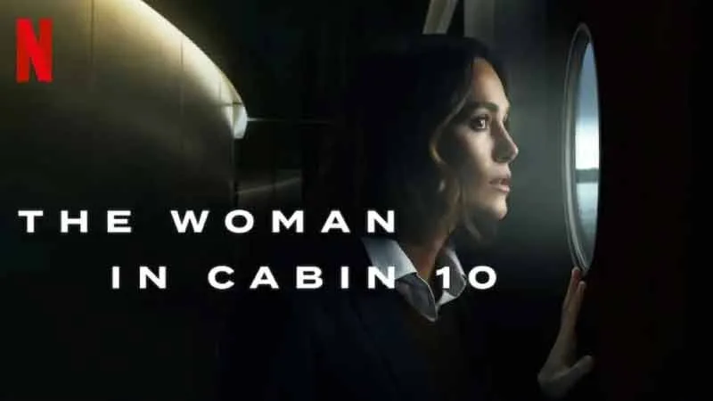 poster van The Woman in Cabin 10 film op netflix, laura kijkt door een patrijspoort op een luxe jacht